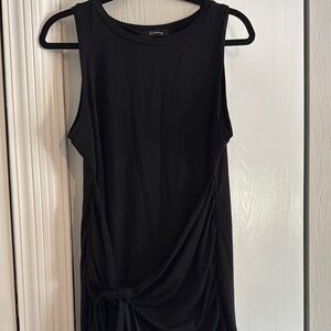 Chic Black Mini Dress with Sleek Design